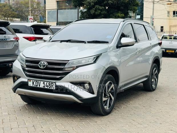 Toyota Rush 2019 Silver