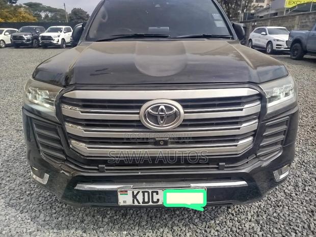Toyota Land Cruiser 2015 Black