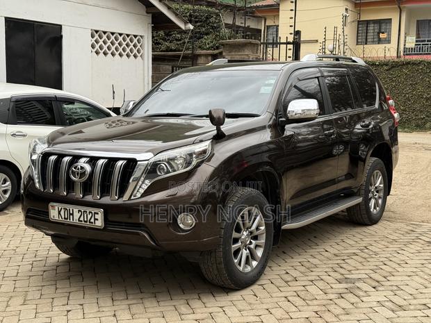 Toyota Land Cruiser Prado 2017 Brown