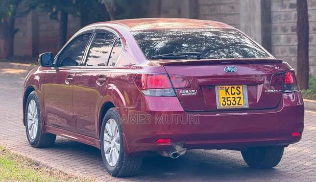Subaru Legacy 2011 Red