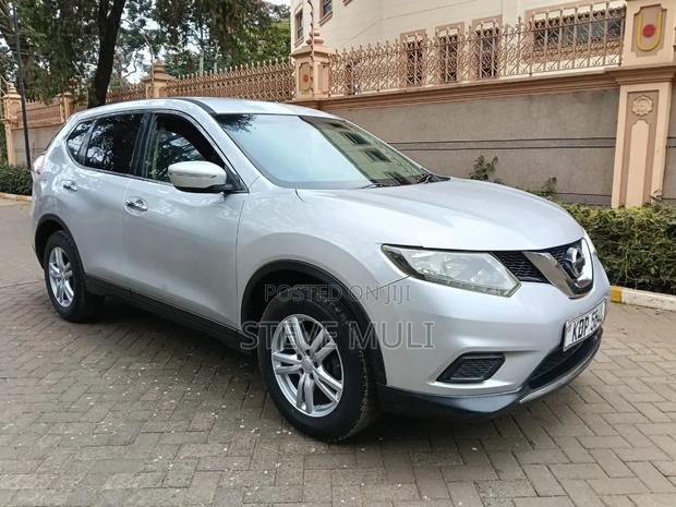 Nissan X-Trail 2017 Silver