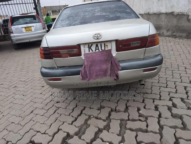 Toyota Corolla 1997 Silver