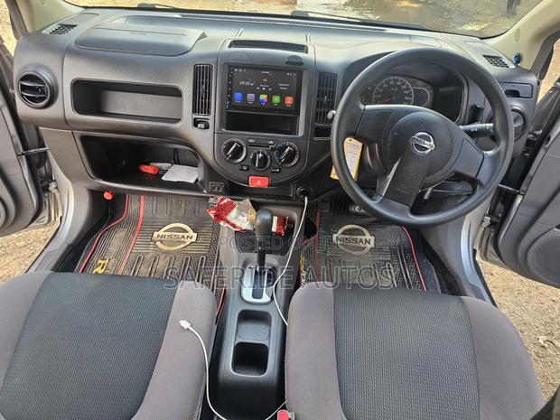 Nissan Advan 2015 Silver