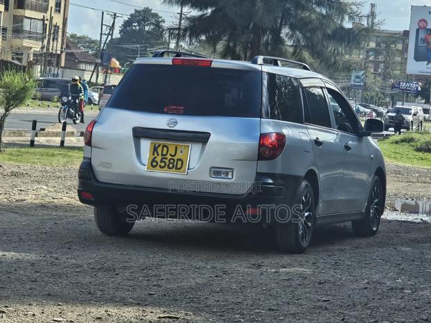 Nissan Advan 2015 Silver