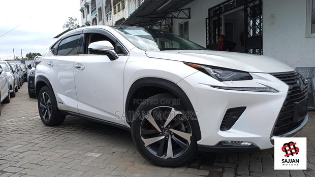Lexus NX 2018 White