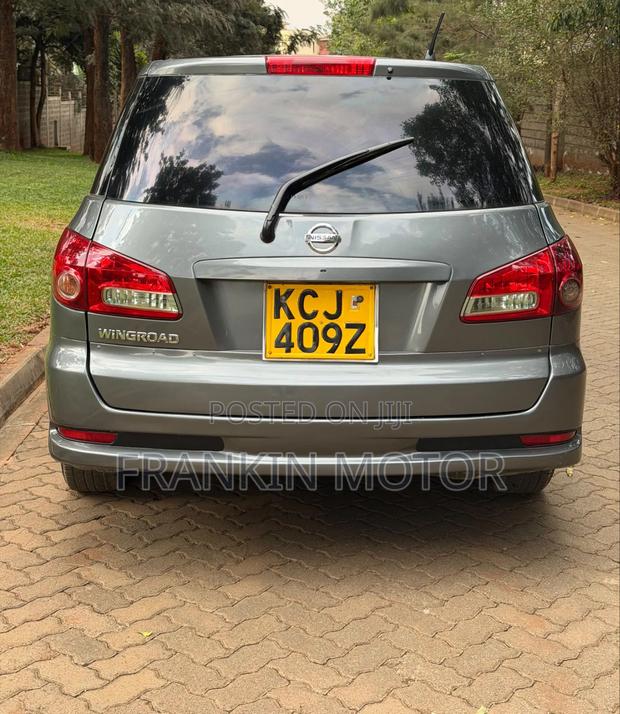 Nissan Wingroad 2010 Gray