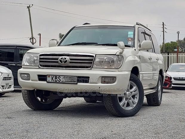 Toyota Land Cruiser 2005 Pearl