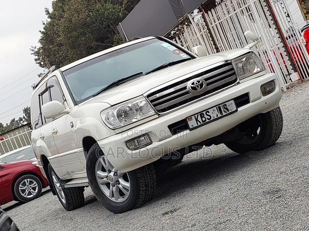 Toyota Land Cruiser 2005 Pearl