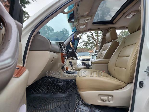 Toyota Land Cruiser 2005 Pearl