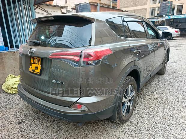 Toyota RAV4 2017 Beige