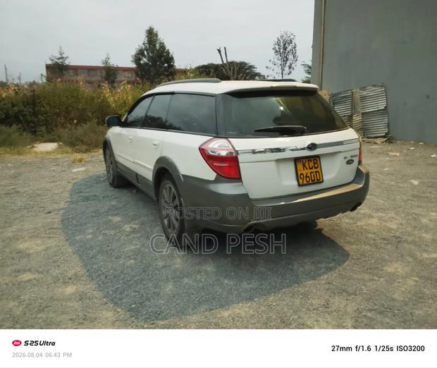 Subaru Outback 2008 White