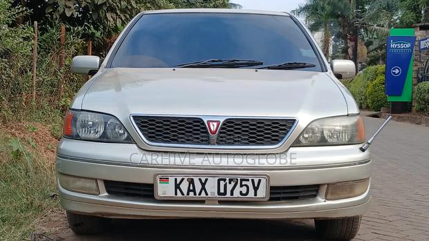 Toyota Vista 2000 Gold