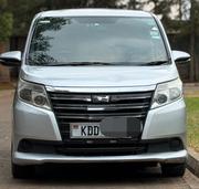 Toyota Noah 2014 Silver for sale