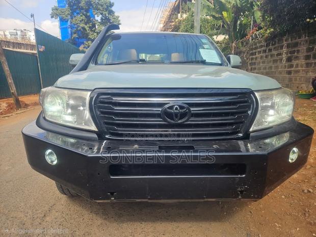 Toyota Land Cruiser 4.5 V8 TD STD 2009 Green