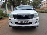 Toyota Hilux 2.5 D-4D 4X4 SRX 2012 Pearl for sale
