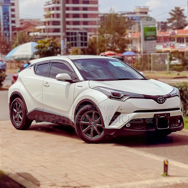 Toyota C-HR XLE Prermium FWD (2.0L 4cyl 2AM) 2018 White