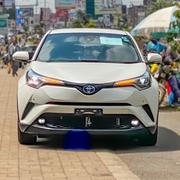 Toyota C-HR XLE Prermium FWD (2.0L 4cyl 2AM) 2018 White for sale