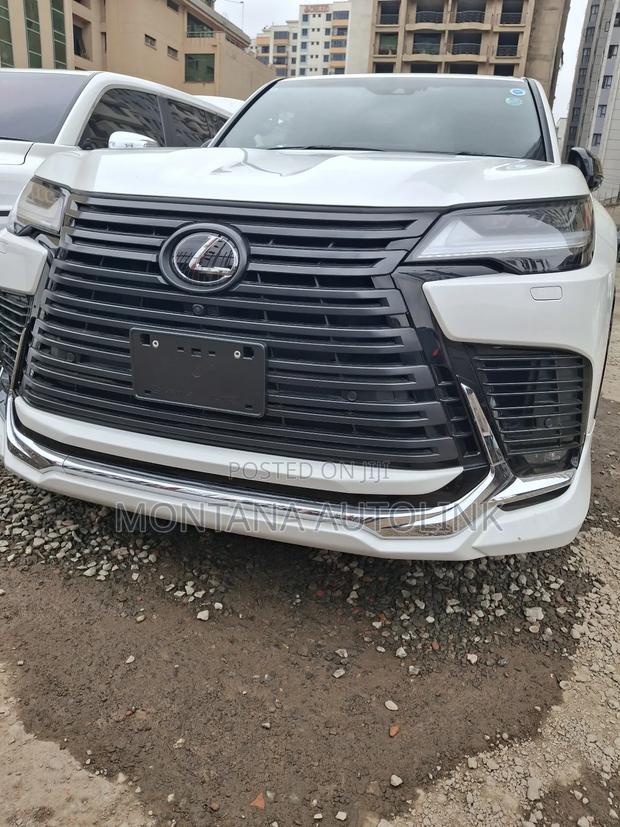 Lexus LX 600 2022 Pearl
