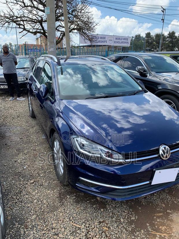 Volkswagen Golf 2018 Blue
