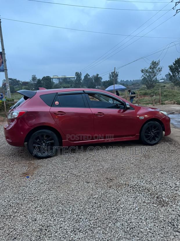 Mazda Axela 2013 Red