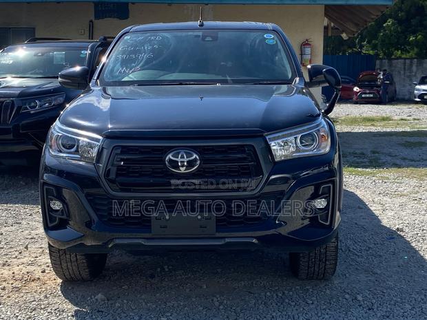 Toyota Hilux 2.4 Diesel 2020 Black