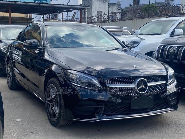 Mercedes-Benz C200 2019 Black