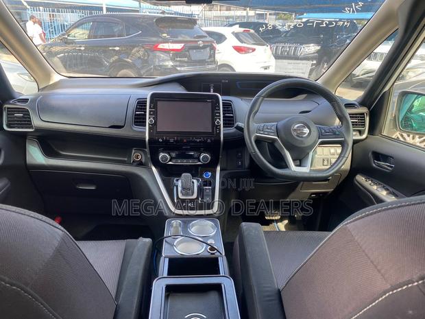 Nissan Serena 2019 White