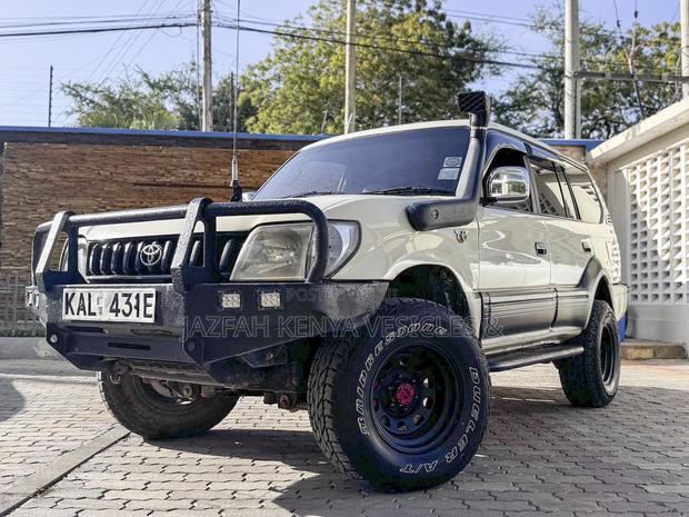 Toyota Land Cruiser Prado 2.7 16V 5dr 1998 Beige
