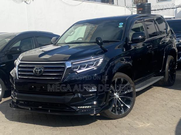 Toyota Land Cruiser Prado 2.8 2019 Black