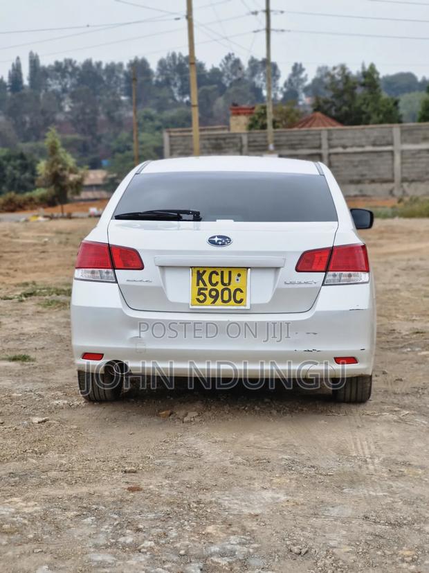 Subaru Legacy 2012 White