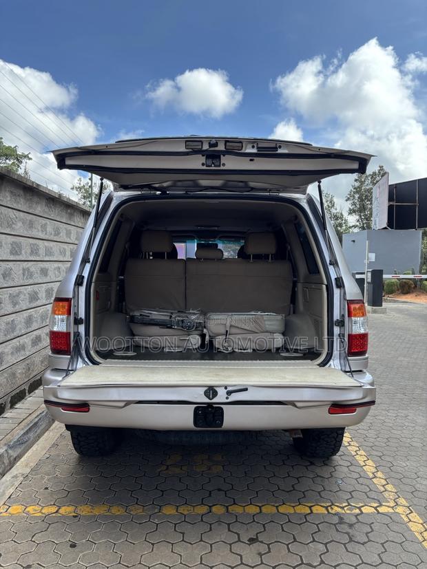 Toyota Land Cruiser 2002 Beige