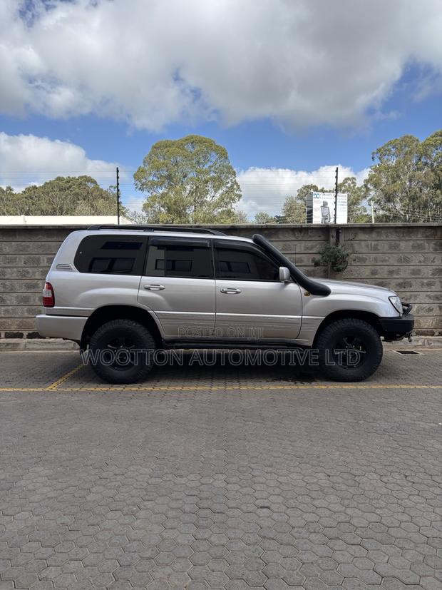 Toyota Land Cruiser 2002 Beige