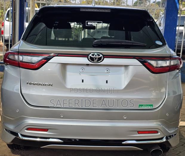 Toyota Harrier 2019 Silver
