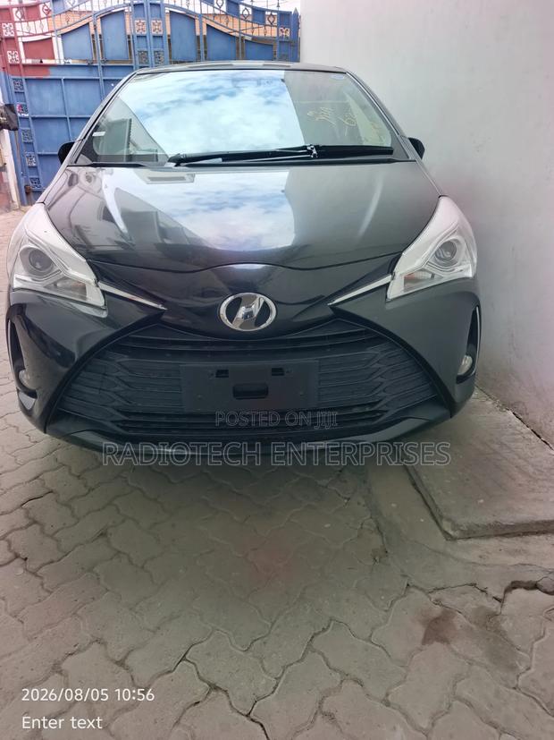 Toyota Vitz 2019 Black