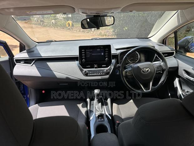 Toyota Corolla Touring 2019 Blue