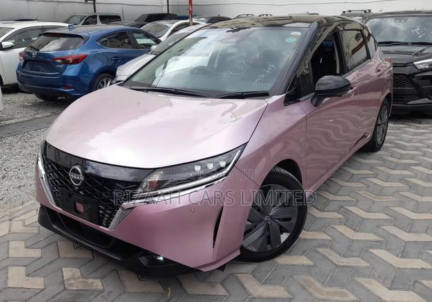 Nissan Note 1.2 Hybrid 2021 Pink
