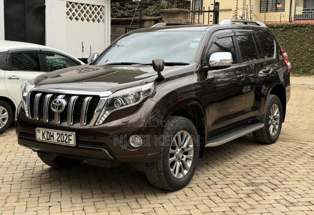 Toyota Land Cruiser Prado 2.8 2017 Brown
