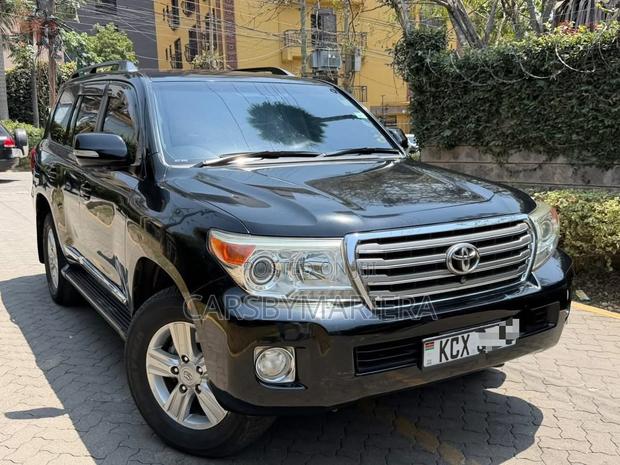 Toyota Land Cruiser 4.6 V8 ZX 2012 Black