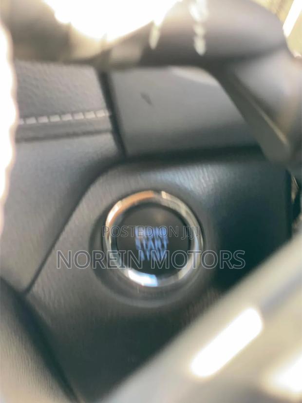 Toyota RAV4 2020 White