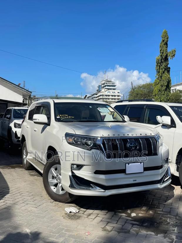 Toyota Land Cruiser Prado 2020 Teal