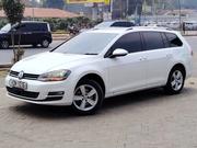 Volkswagen Golf 2016 White for sale
