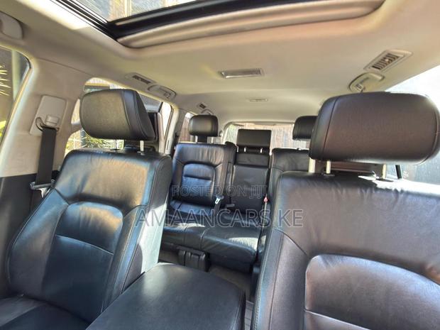 Toyota Land Cruiser 4.5 V8 VXR 2011 Gray