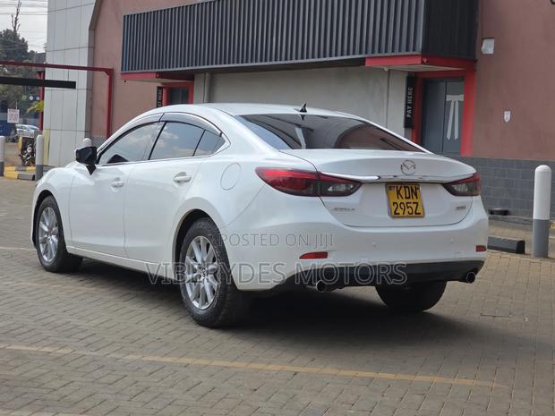 Mazda Atenza 2017 White