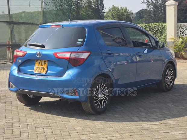 Toyota Vitz 2017 Blue