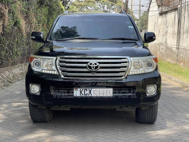 Toyota Land Cruiser 2012 Black