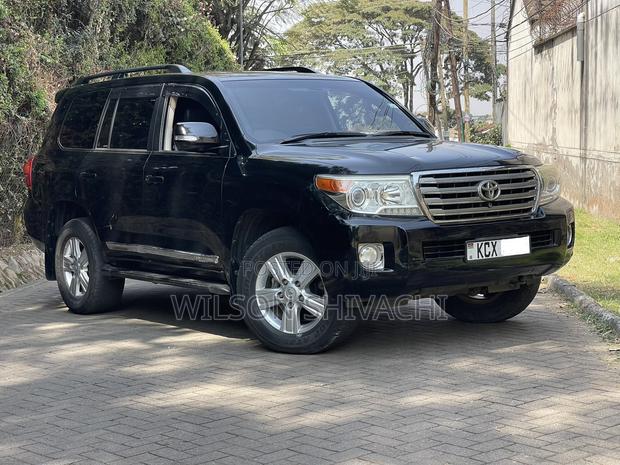 Toyota Land Cruiser 2012 Black