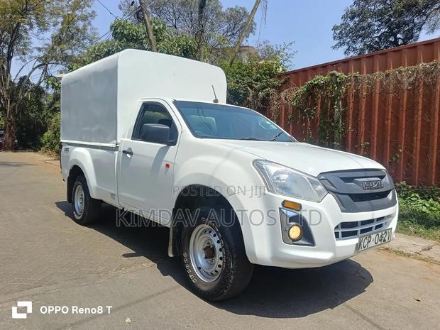 Isuzu D-MAX 2017 White