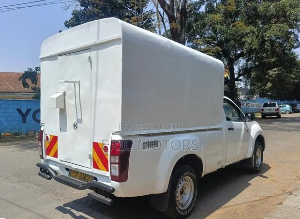 Isuzu D-MAX 2017 White