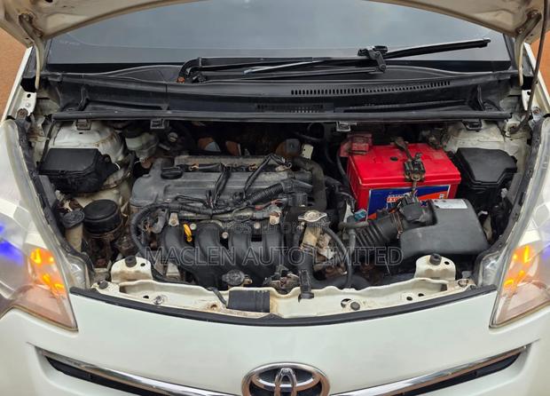 Toyota Ractis 2012 White