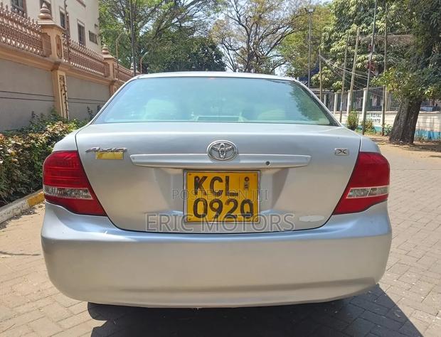 Toyota Axio 2010 Silver